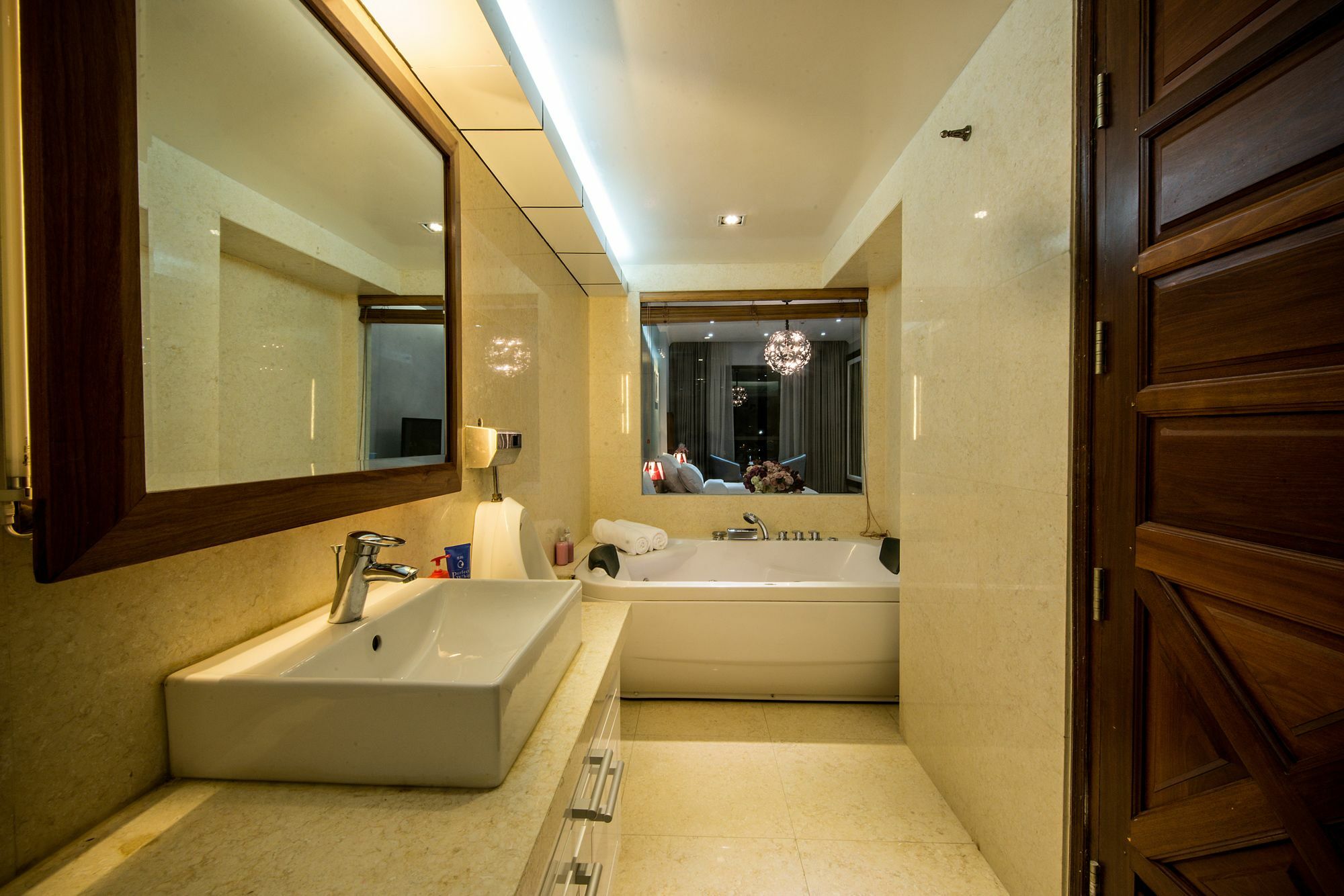 New Gate Apartment Hanoi Eksteriør bilde